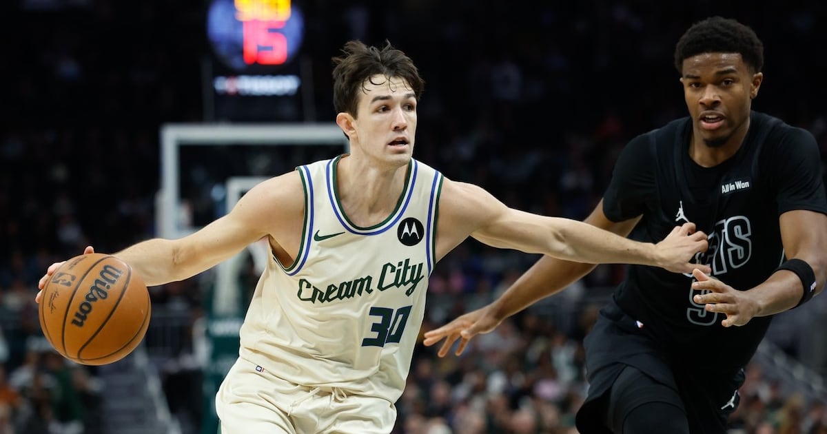 AJ Green makes 11 3-pointers to set Bucks' single-game record in win over Nets