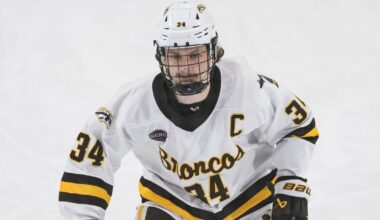 Edmonton Oilers sign forward Owen Michaels to one-year, entry-level contract