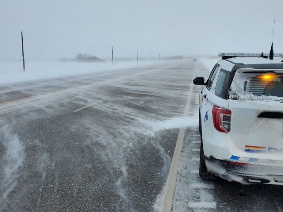 Alberta Clipper shuts down highways in west-central Manitoba