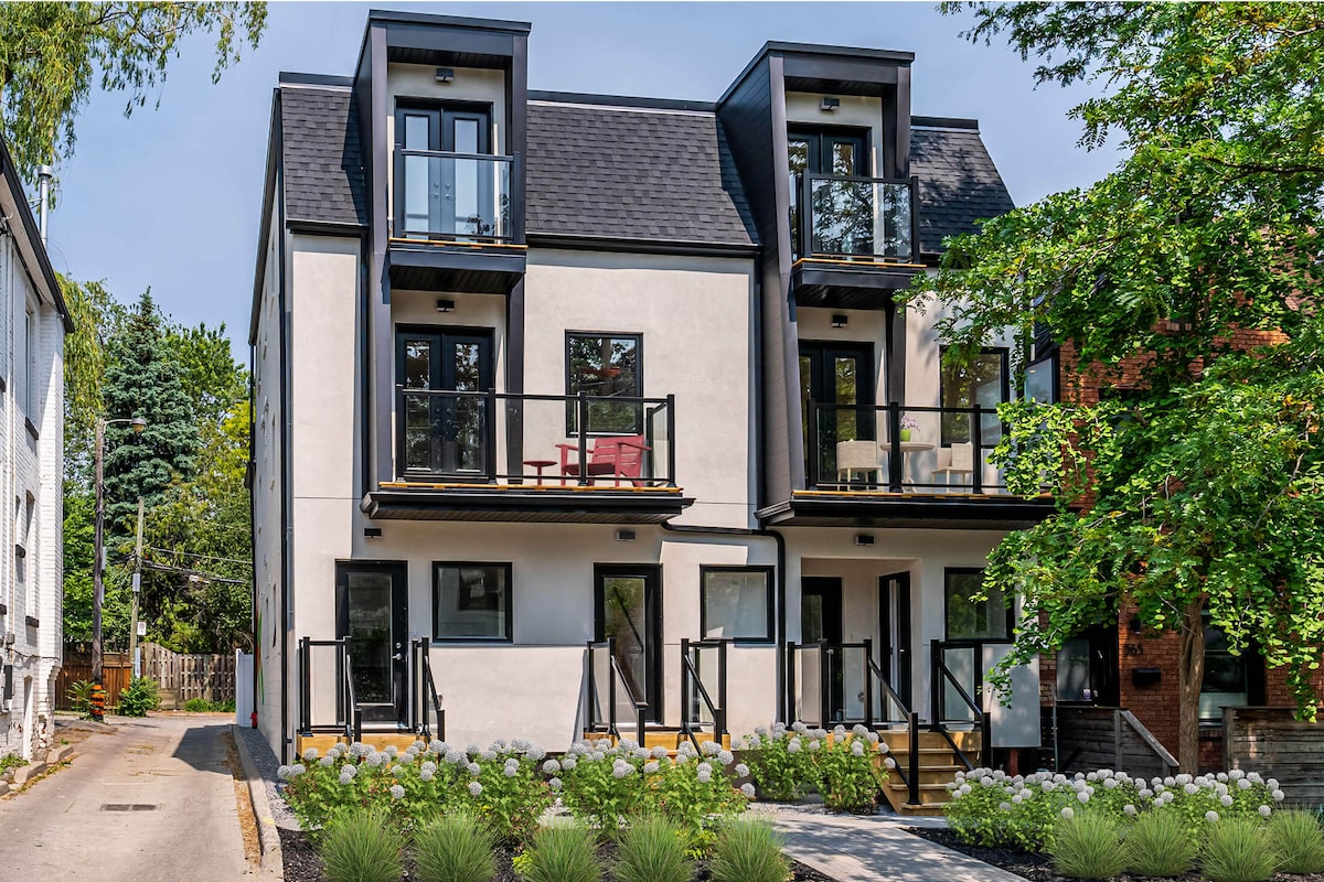 Toronto builders face the multiplex riddle: How many doors do you need?