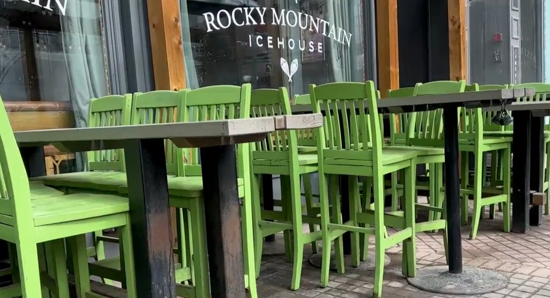 Edmonton restaurant owners feel new patio fees are hurting small businesses