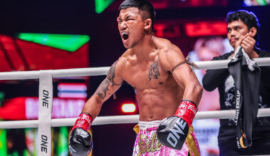 Rodtang Jitmuangnon flexes in the ring