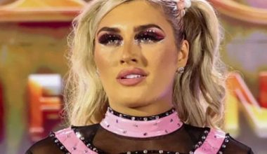 Tiffany Stratton wins the women's United States title from Giulia on WWE SmackDown