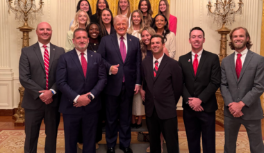 Photo of Trump with women’s tennis team mocked as ‘egregiously bad’ - The Independent