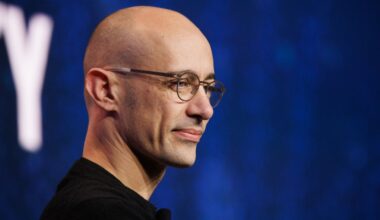 Carmichael: Shopify’s growth mindset has broken the Canadian business curse