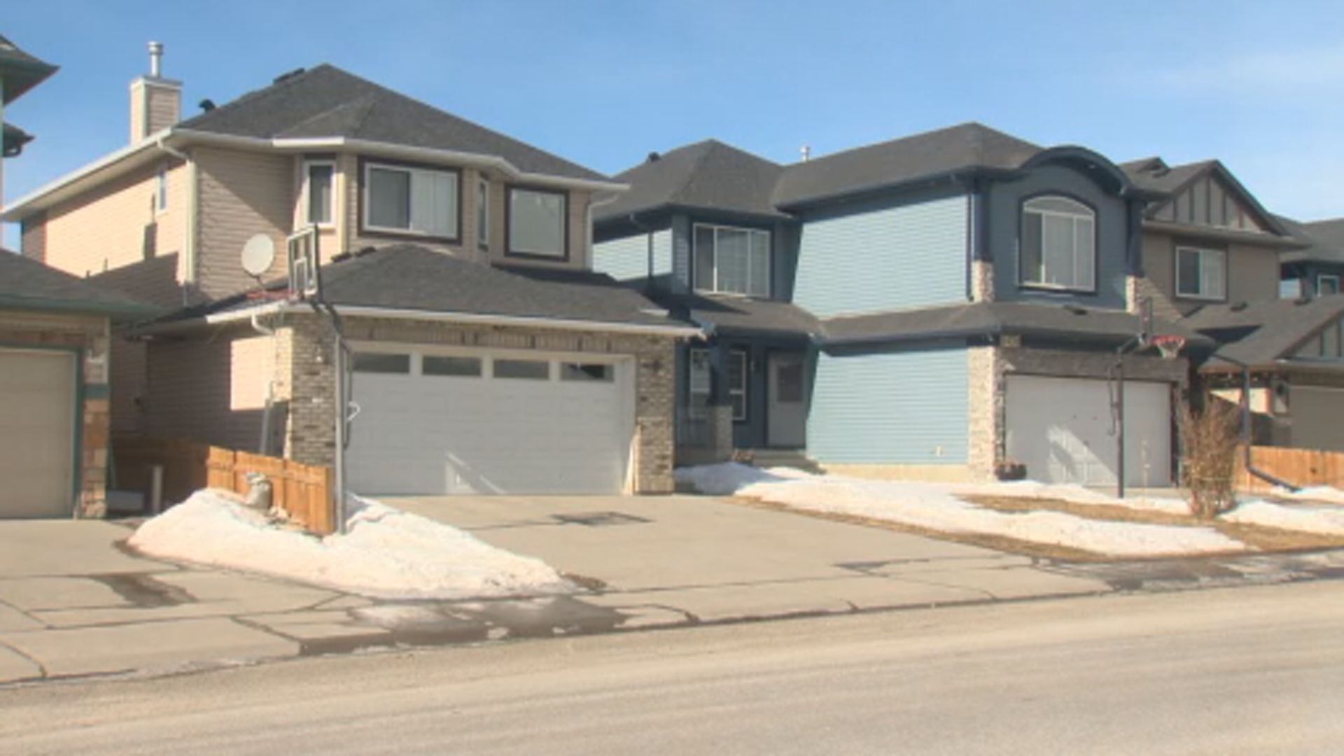 Click to play video: 'Northeast Calgary shooting likely tied to extortion, police say'
