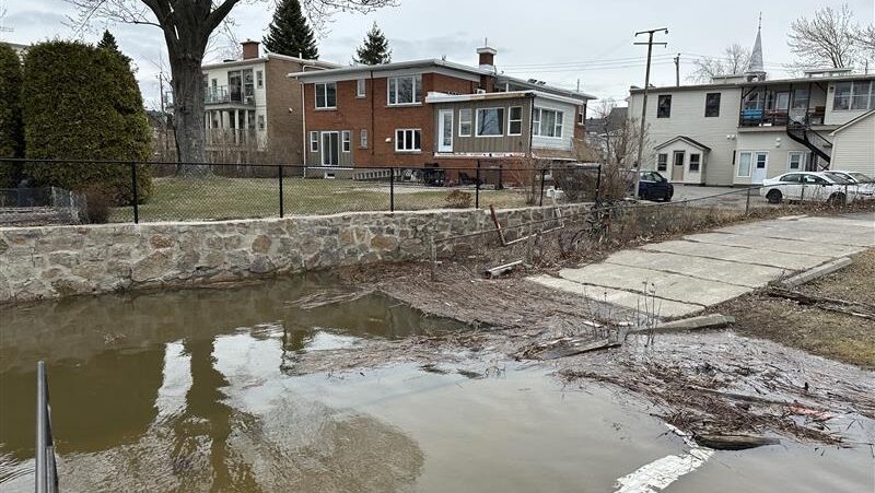 Rivers on rise in Montreal region as city on standby with pumps, sandbags