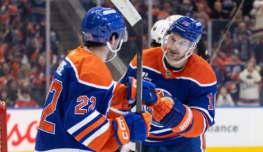Edmonton Oilers top Chicago Blackhawks to eliminate Chicago from playoff contention