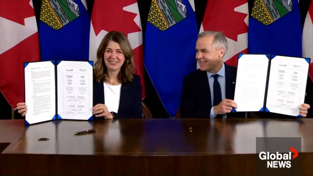 Click to play video: 'Carney, Alberta Premier Smith sign pipeline deal opening door to changing B.C. tanker ban'