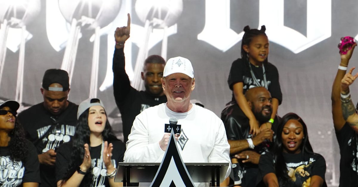 WNBA growth draws investor buzz, but Mark Davis keeps Las Vegas Aces’ circle tight