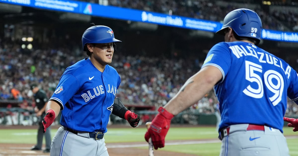 Toronto Blue Jays ride eight-run first inning to win over Arizona Diamondbacks, snapping four-game skid