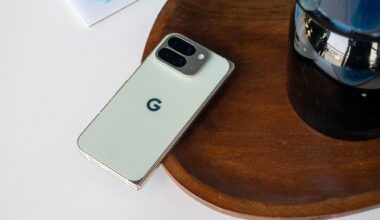 Samsung Galaxy Z Fold 8 vs. Pixel 10 Pro Fold: Samsung's next vs Google's best