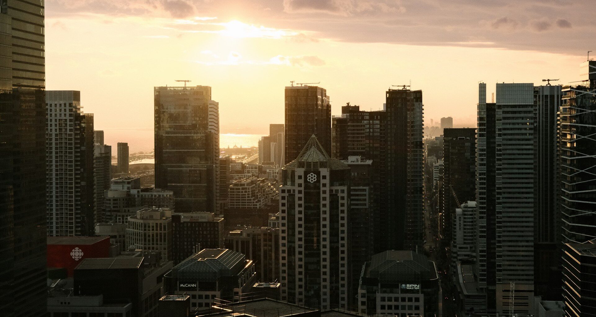 This Week’s Top Stories: Canadian Mortgage Arrears Up 89%, Debt Outpaces Wages