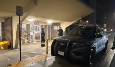 Man suffers life-threatening injuries in downtown Toronto stabbing