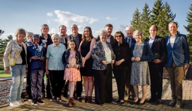 UHKF recognizes four local health-care champions with Volunteer Awards – Kingston News