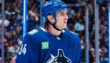 Linus Karlsson shines in high-scoring affair with Mammoth