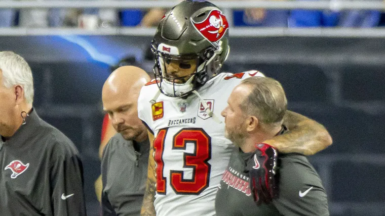 NFL exec makes wild 49ers injury predictions on Mike Evans, Dre Greenlaw image