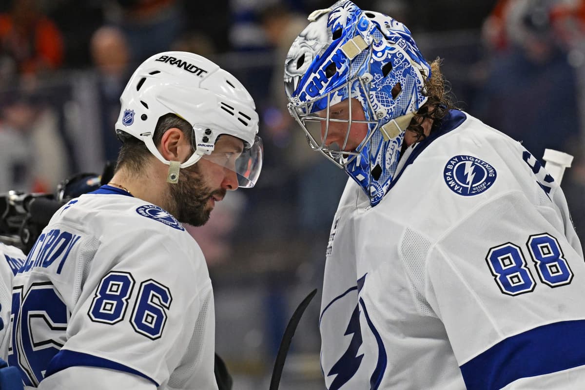 Awards showdowns, playoff starting goalie decisions, and the top NHL storylines of April