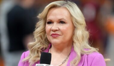 Apr 4, 2026; Phoenix, AZ, USA; ESPN reporter Holly Rowe during practice for the 2026 NCAA Women's Final Four at Mortgage Matchup Center. Mandatory Credit: Kirby Lee-Imagn Images