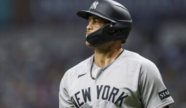 Giancarlo Stanton hurts calf, Aaron Boone says it’s ‘too early’ for concern