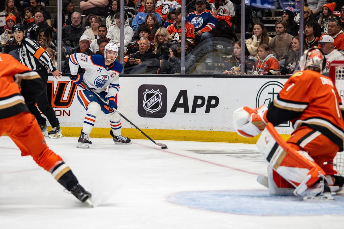 Oilers down to the Ducks, the Chump of the Week, and the panel