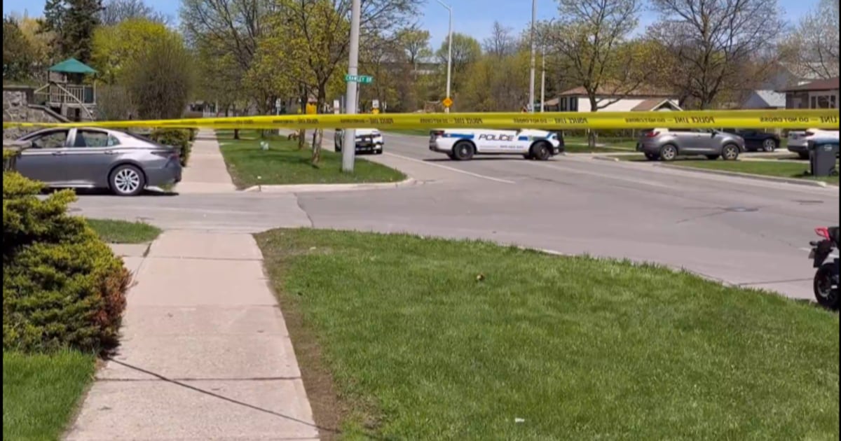 2 teens injured in Brampton e-bike crash, 1 critical