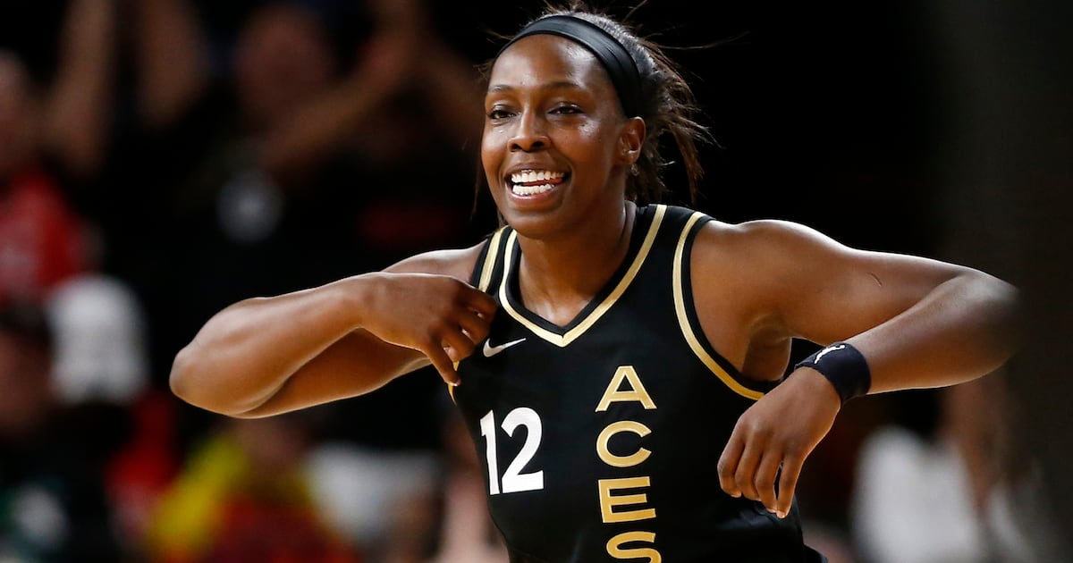 Las Vegas Aces bring back Chelsea Gray on $3 million, 3-year deal