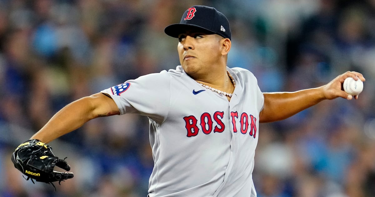 Suarez shines as Red Sox blank Blue Jays in three-game series opener