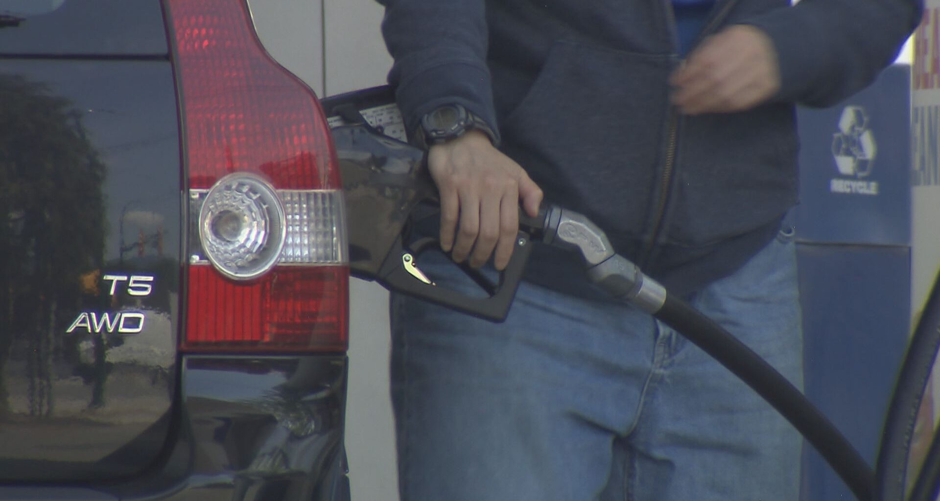 Gas prices set to spike over Easter long weekend