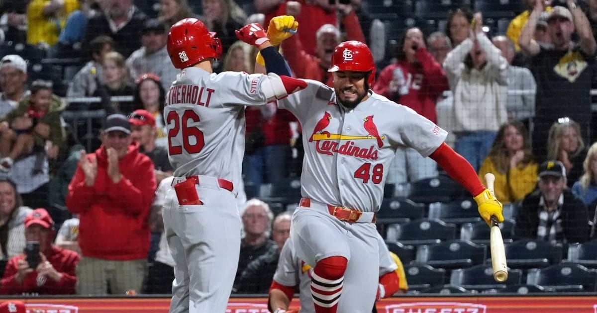 Cardinals get consecutive HRs, 2-run double in 9th and top Pirates after being no-hit into 7th