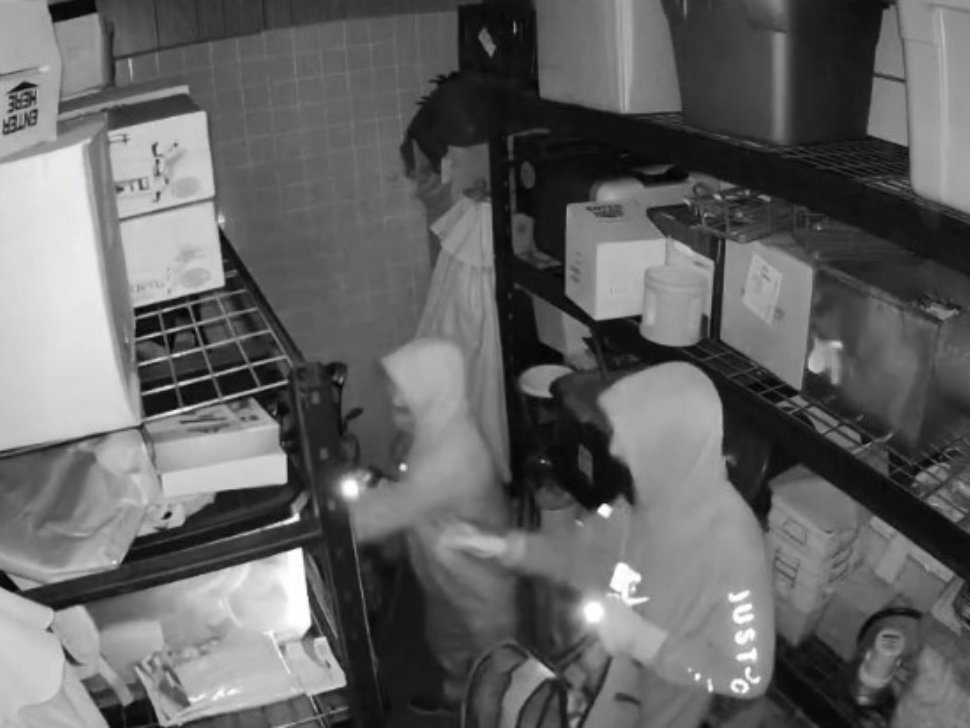 RCMP search for suspects after break-in at golf course west of Brandon
