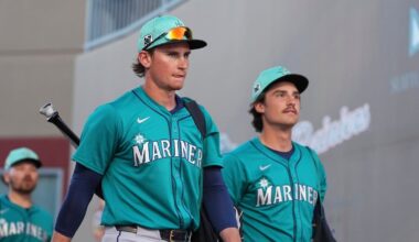 Mariners top prospect Colt Emerson focused on rewards, not risks of his new contract