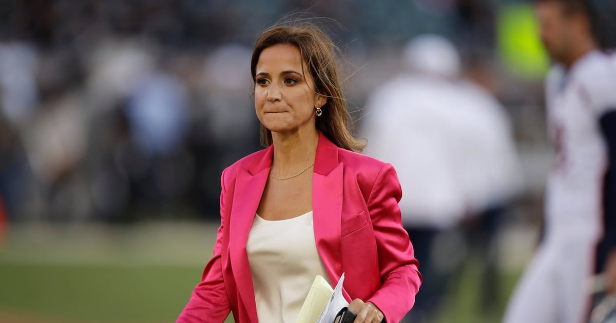 NFL reporter Dianna Russini resigns from The Athletic after photos published of her with Mike Vrabel
