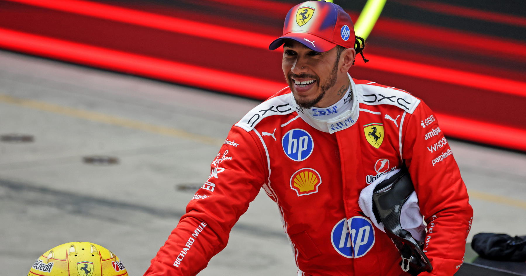 Lewis Hamilton takes aim at 'certain individuals' after 2025 horror