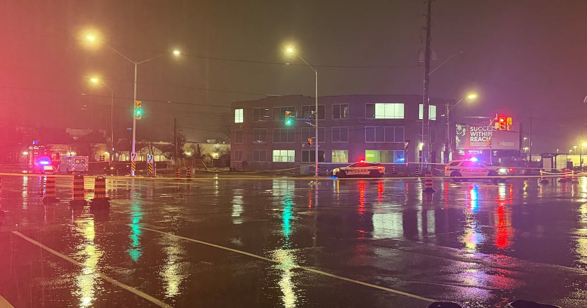 1 dead after pedestrian hit by vehicle in Mississauga