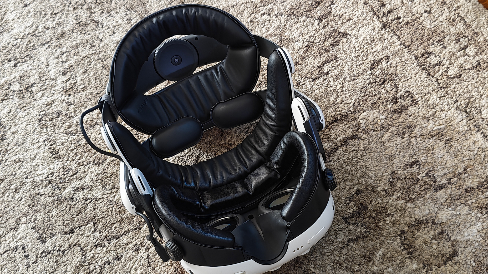 The pads on a BoboVR S3 Pro installed on a Meta Quest 3 headset