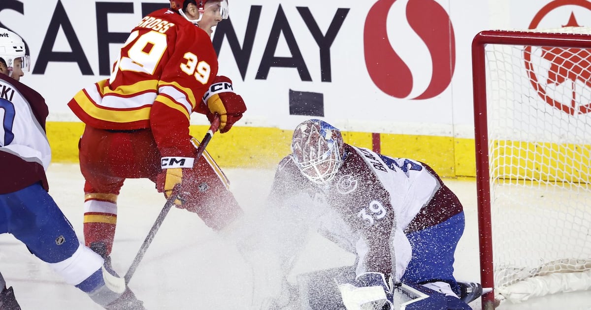 League-leading Colorado Avalanche rally late to roll past Calgary Flames