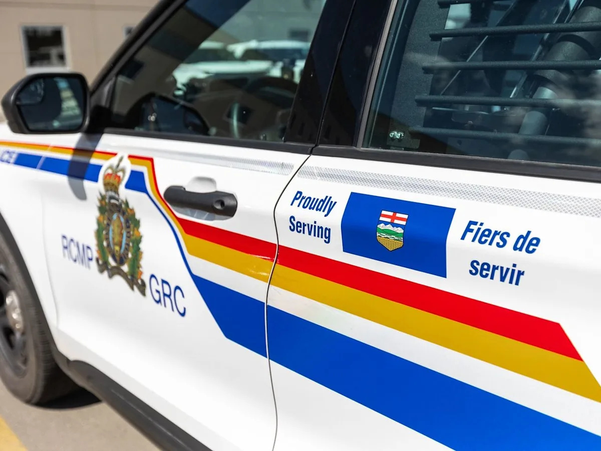 Calgary man charged with attempted murder after CrossIron Mills stabbing