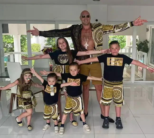 They have a tradition for naming their sons (Instagram/@parisfury1)