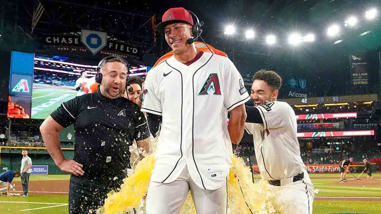 Diamondbacks' Jose Fernandez hits two homers in MLB debut