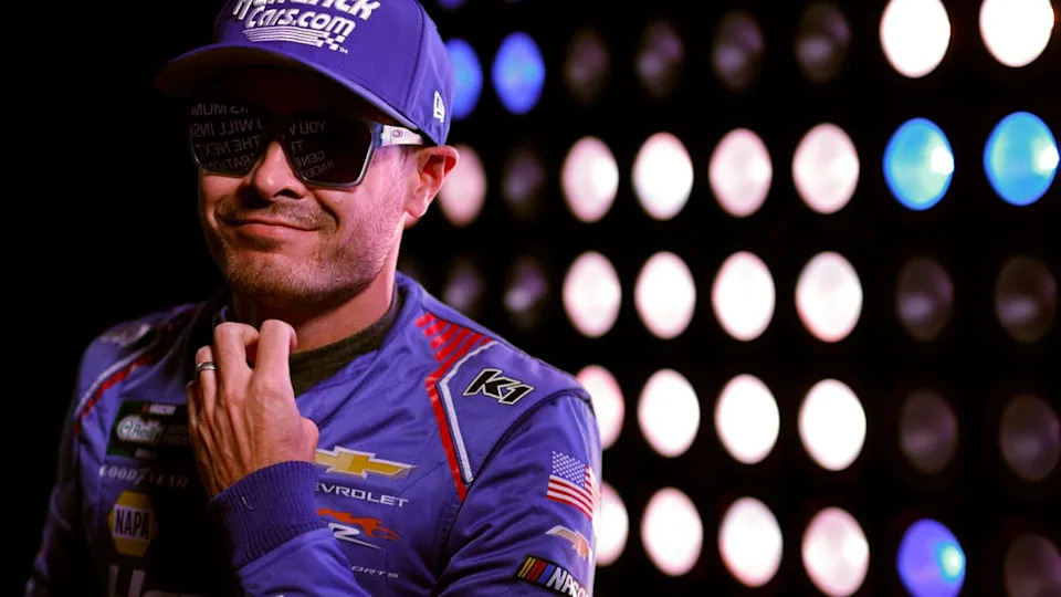 Kyle Larson during driver introductions at Las Vegas. Sean Gardner&sol;Getty Images