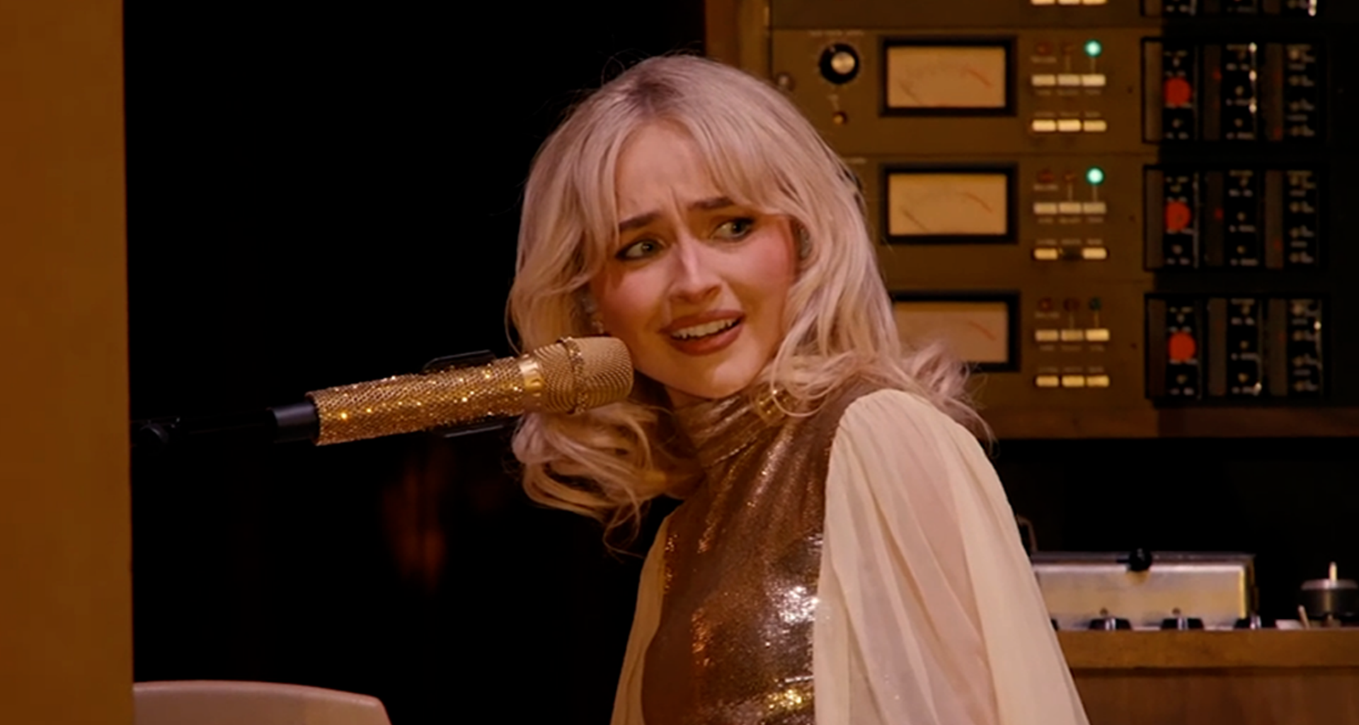 Sabrina Carpenter Confuses Cultural Cry For Yodeling During Coachella Set