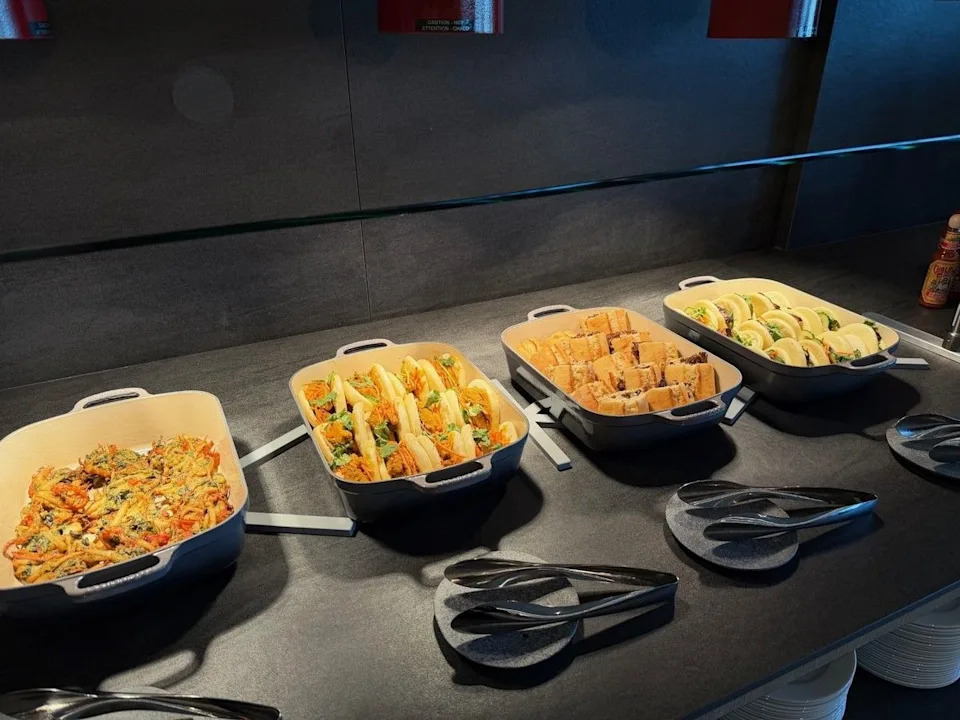 West Coast-inspired fare at the new Air Canada Café in the domestic terminal at YVR.