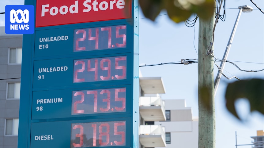 Consumers are cutting back on spending amid higher risk of global recession