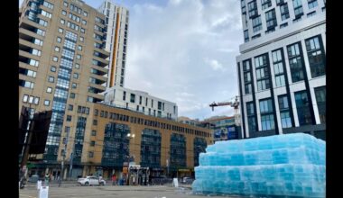 Drake's ice sculpture draws unruly crowds creating 'dangerous situation': Toronto police