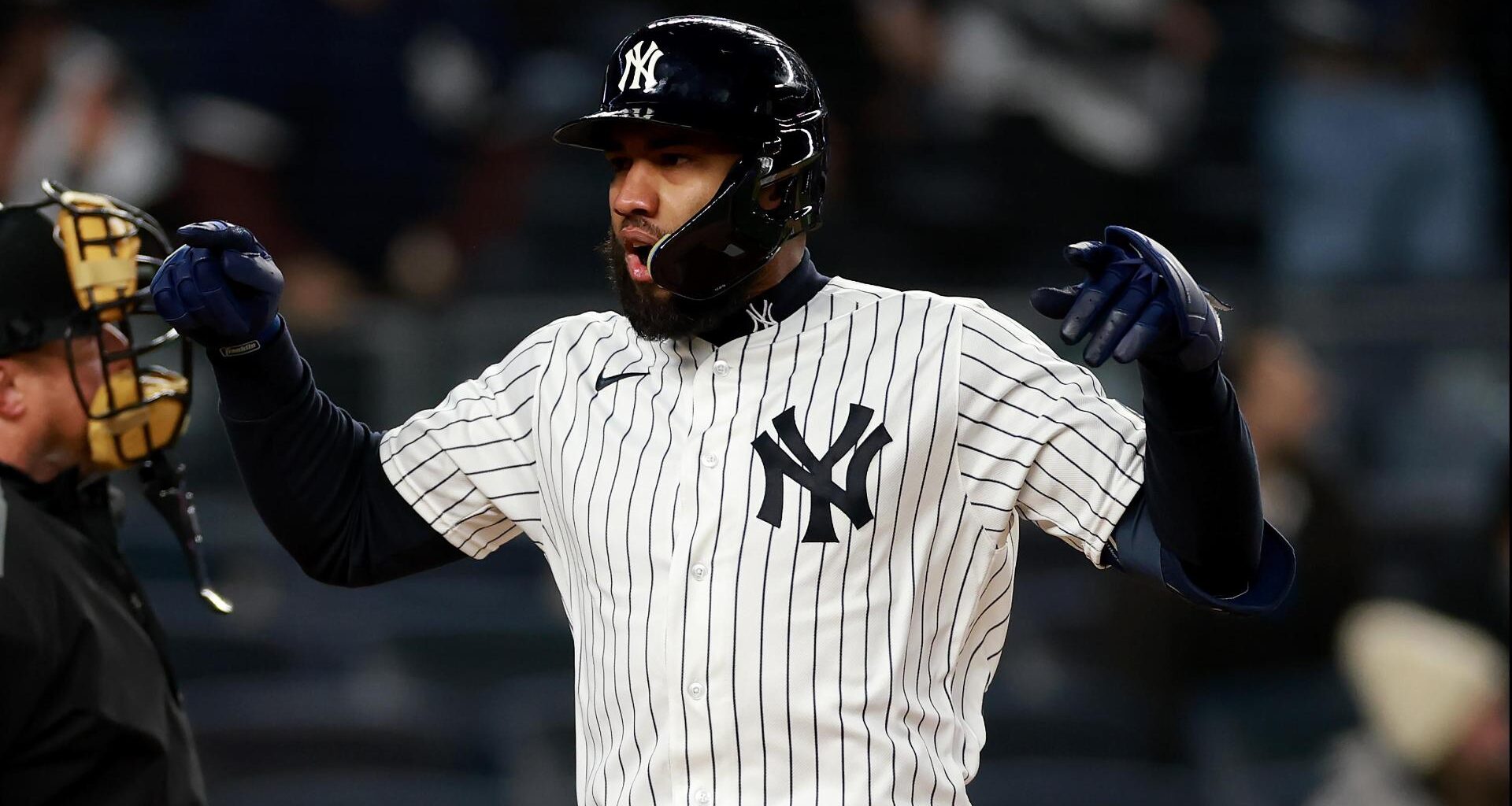 Amed Rosario's 2nd homer of game, 3-run drive in 8th, lifts Yankees over A's 5-3