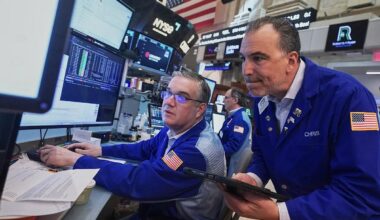 US stocks fall on a shaky Wall Street as Brent oil briefly barrels above $107