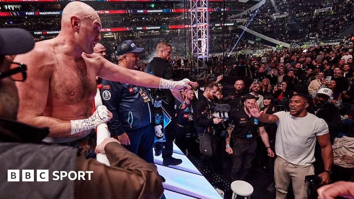 Tyson Fury calls out Anthony Joshua who is ringside