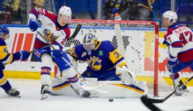 Miroslav Holinka’s hat-trick powers Edmonton Oil Kings past Saskatoon Blades in Game 4 win to tie series