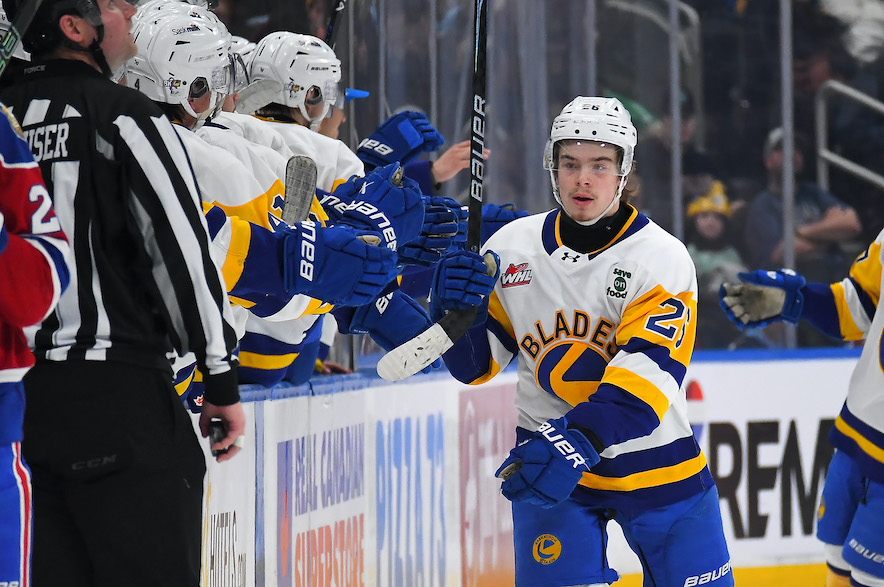 Saskatoon Blades steal Game 5 in Edmonton, one win away from second round of playoffs